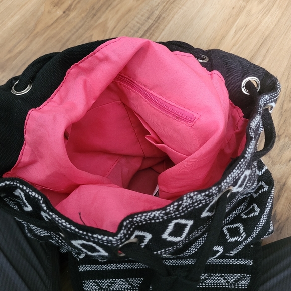 Ardene Backpack Never Used - Picture 4 of 9